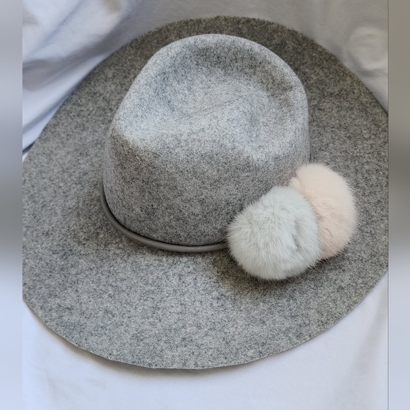 Echo Accessories - Gray Felt Hat with Pom Poms